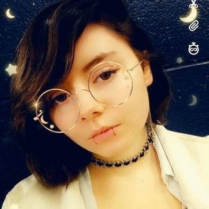 Meet your Posher, Abigail